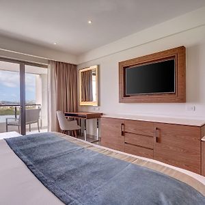 Luxury Junior Suite Bay View